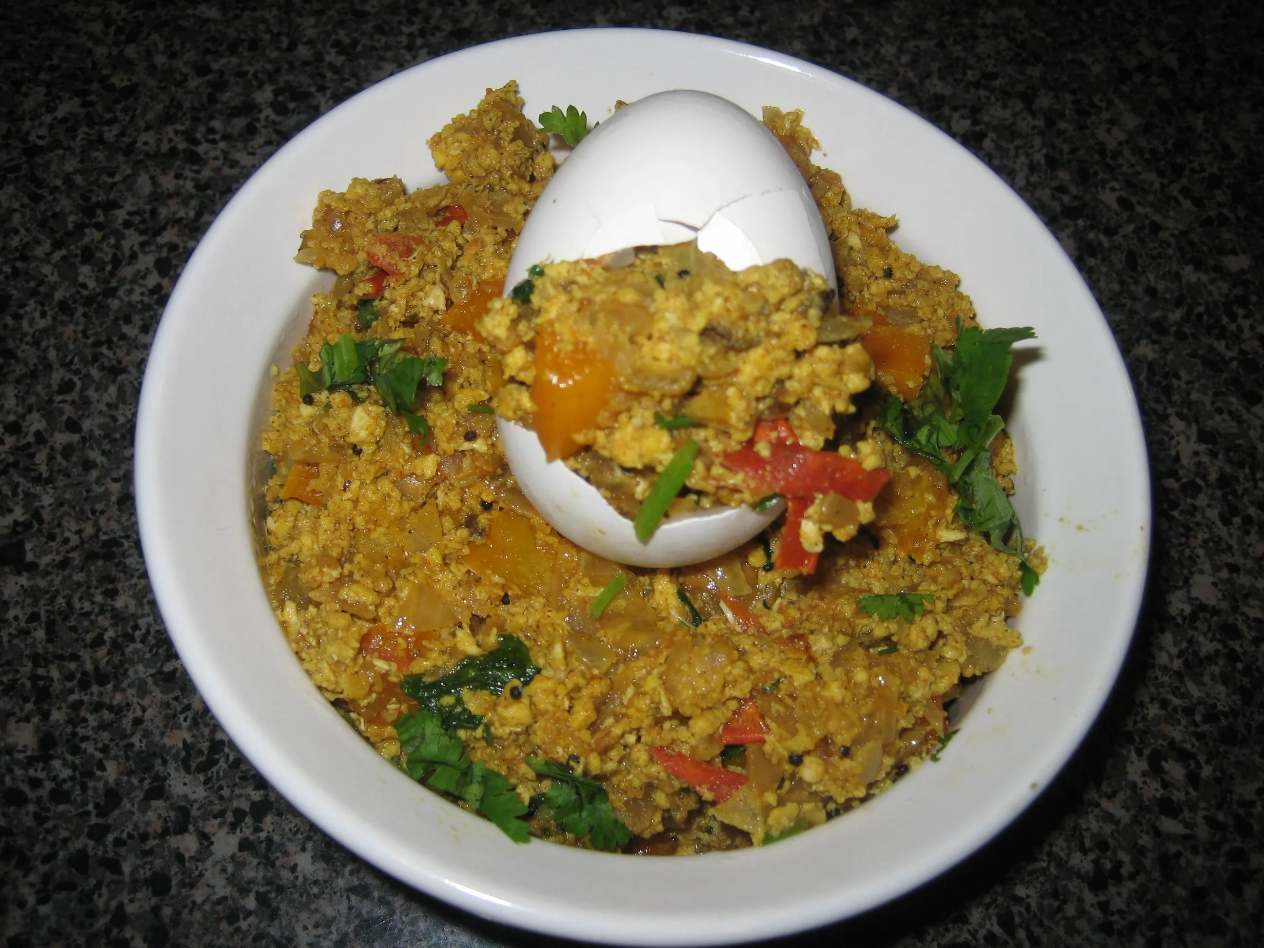 Muttai poriyal/Scrambled eggs/Egg bhurji