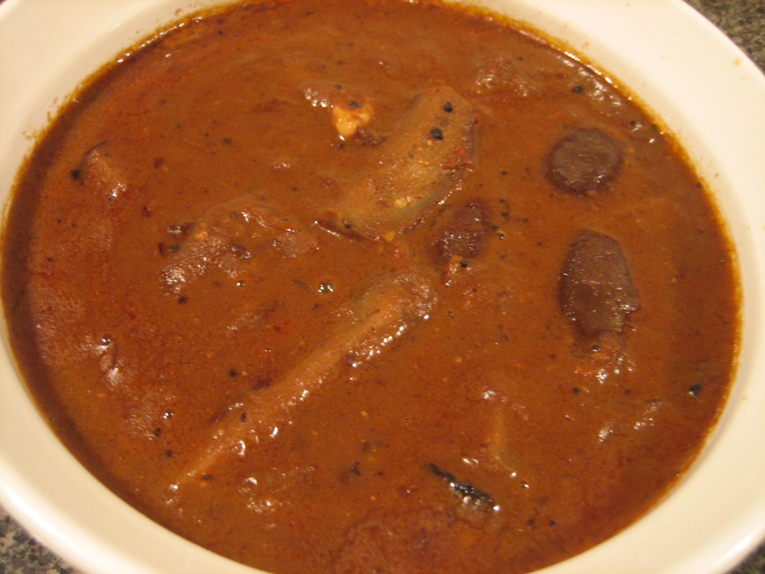 Vinitha's Arachi vekkira Pulikuzhambu