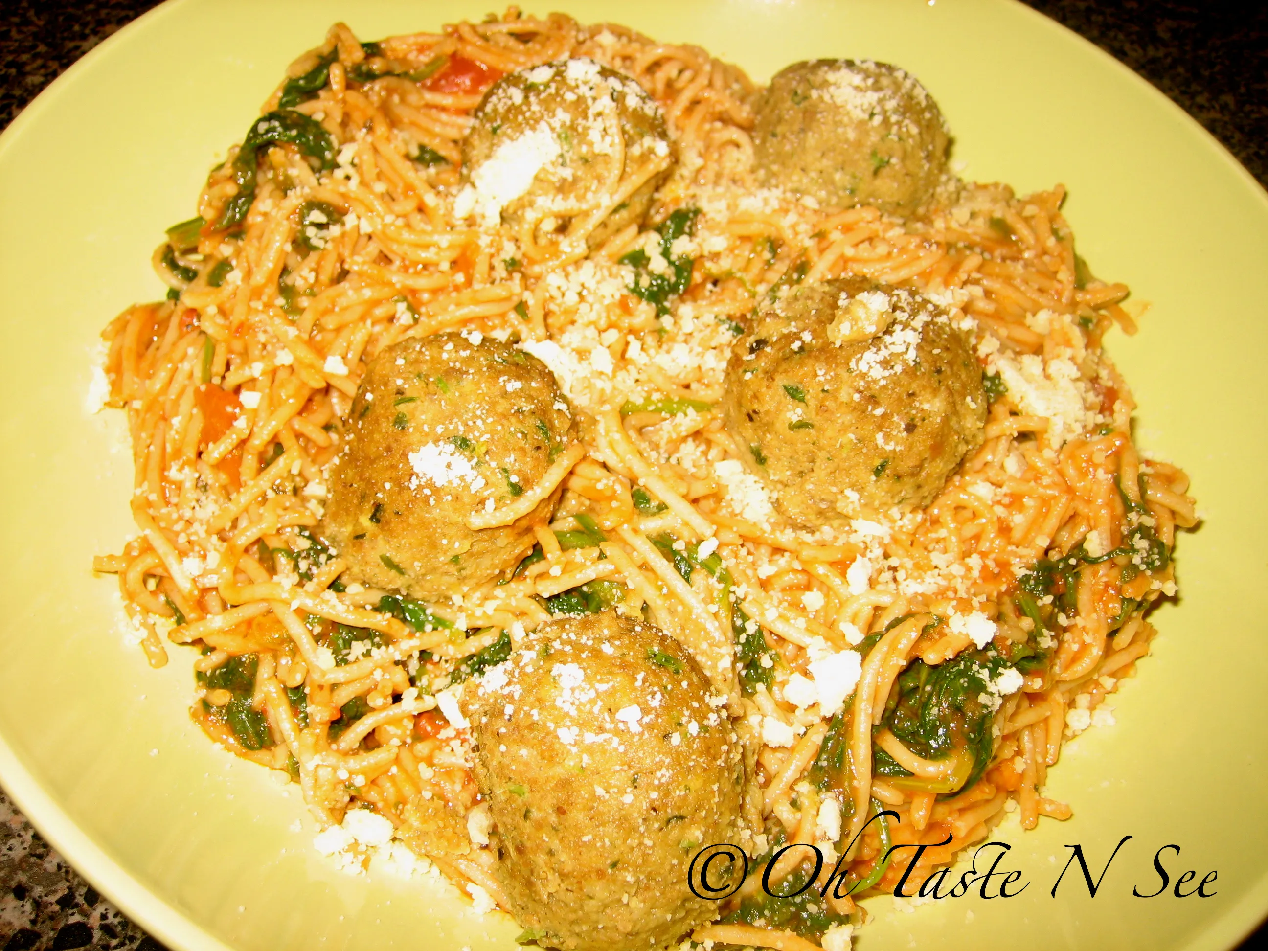 Spaghetti meatballs in roasted tomato sauce