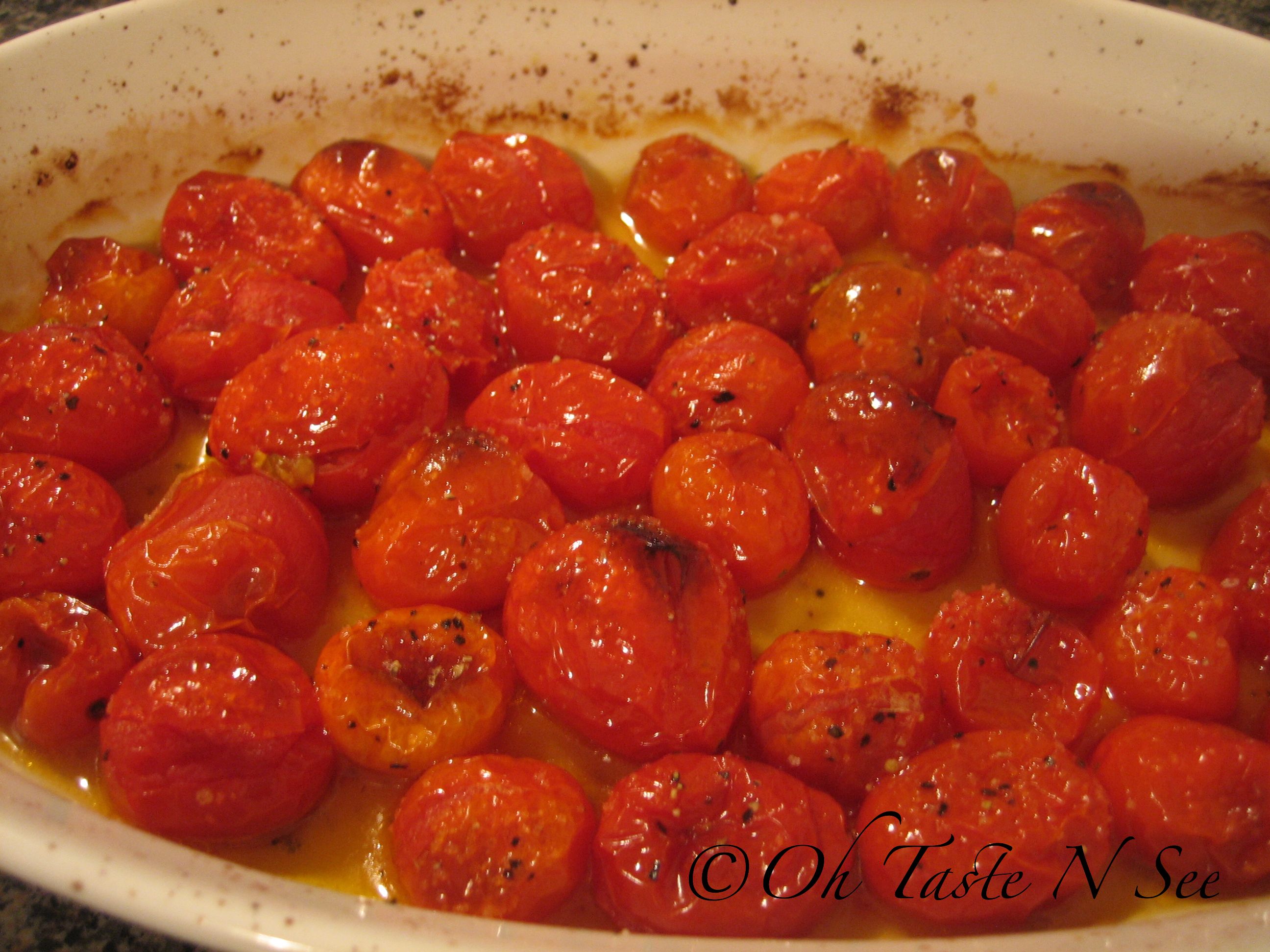 Spaghetti with Spinach and meatballs in roasted tomato sauce