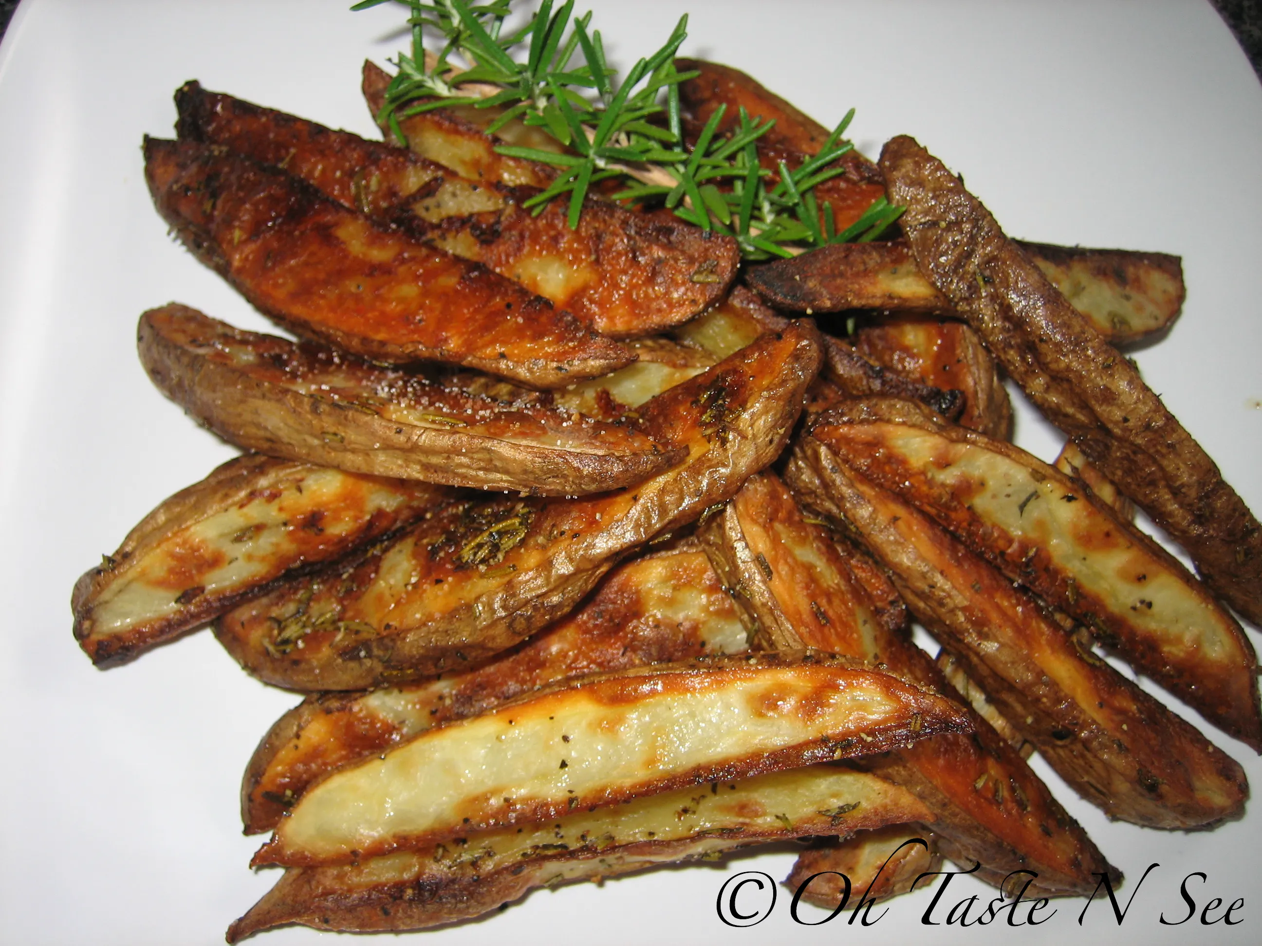 Garlic Rosemary Baked Fries