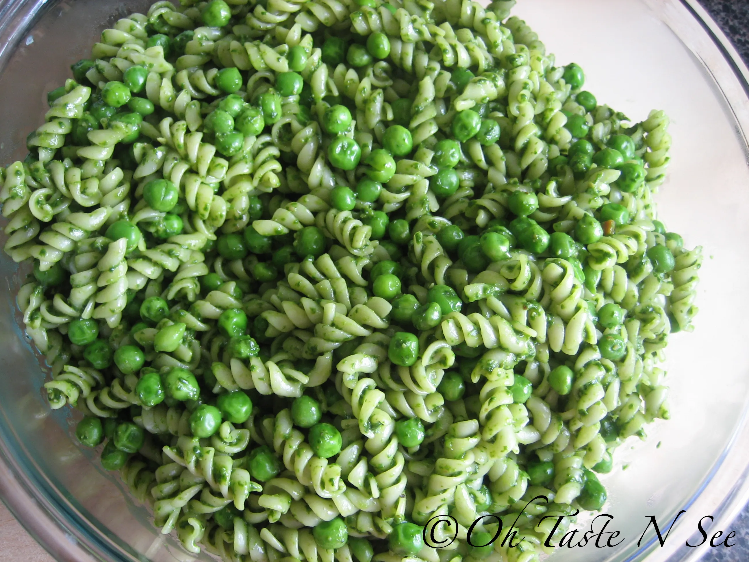 Spinach Pesto Pasta with Peas