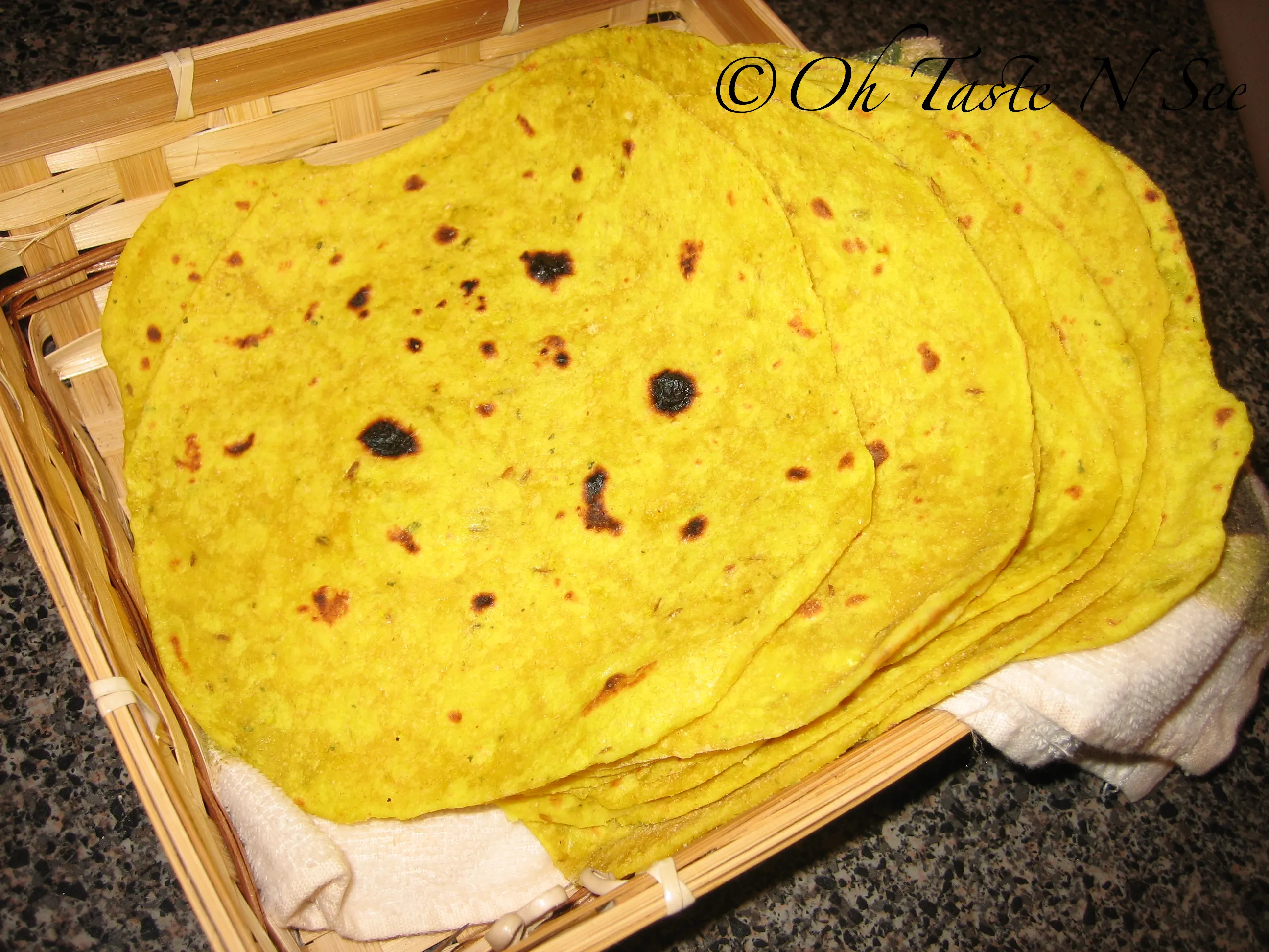 Mooli Thepla