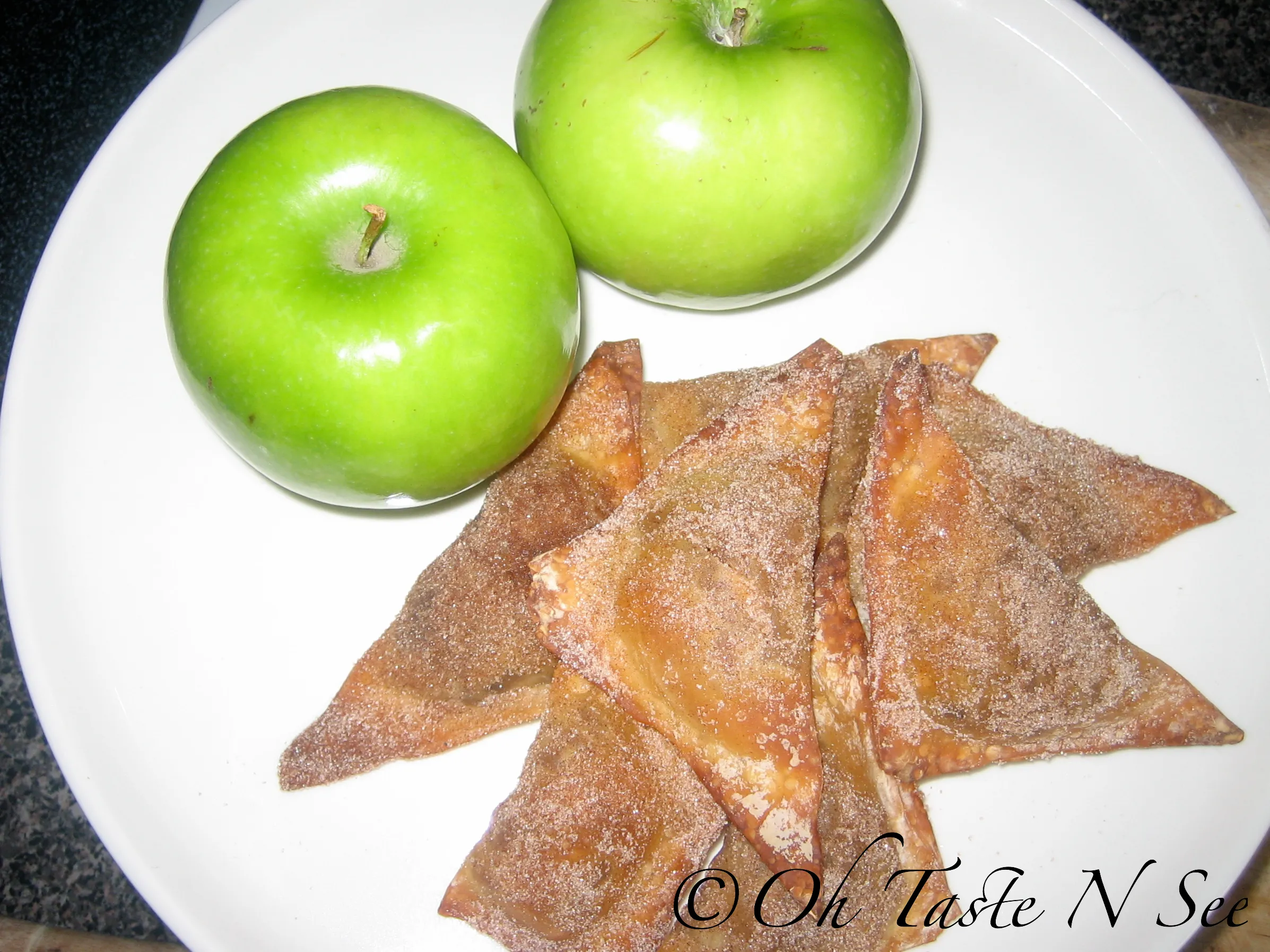 Apple pie wontons 3