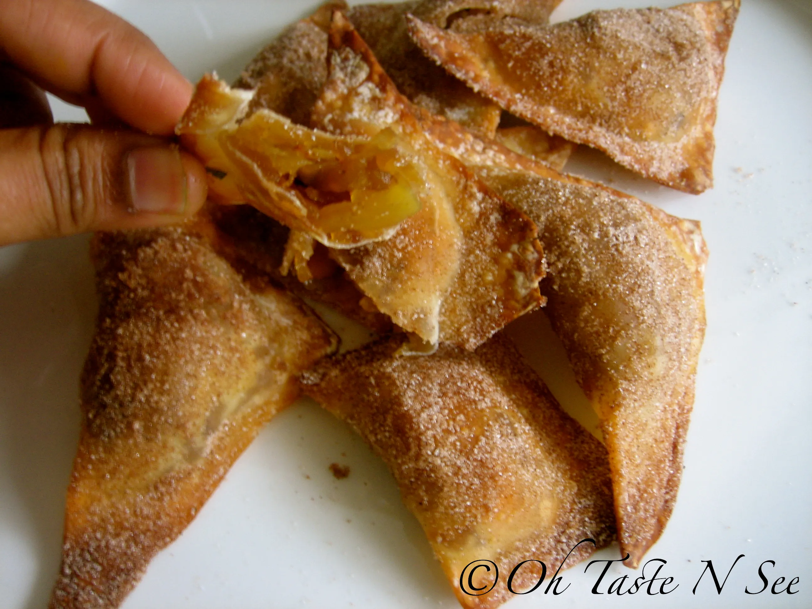 Apple pie wontons 2