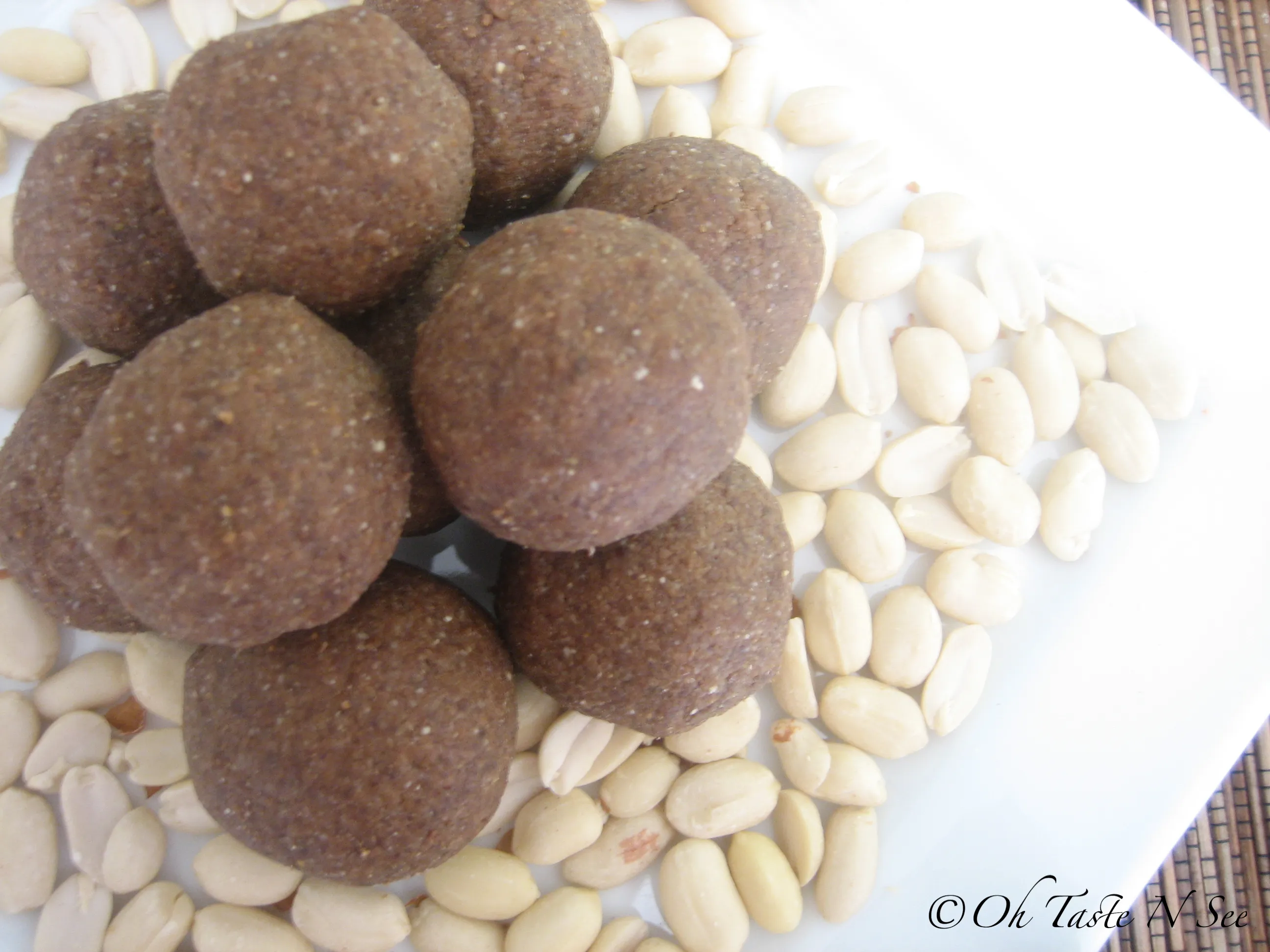 Flax Peanut Ladoo 3