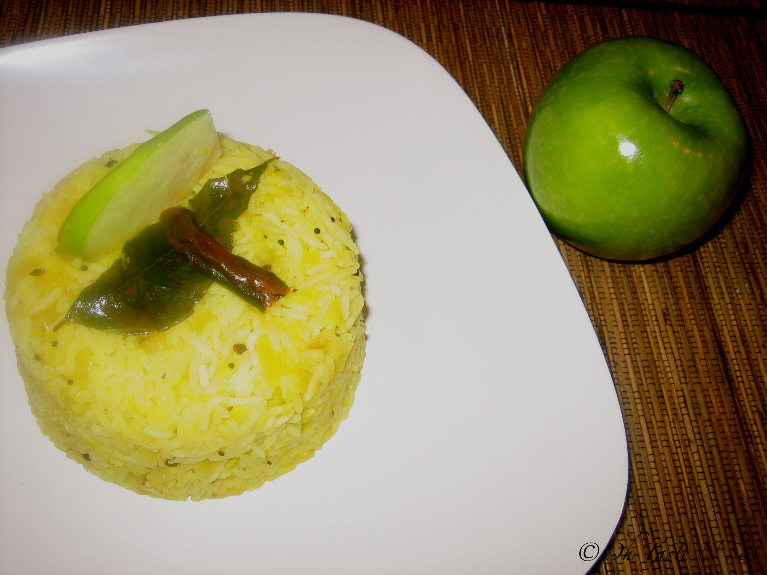Apple Mango Sadham(Apple n Green Mango Rice)