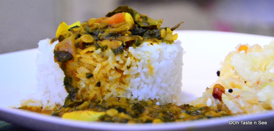Vendhaya Keerai Kuzhambu(Methi dal Curry)