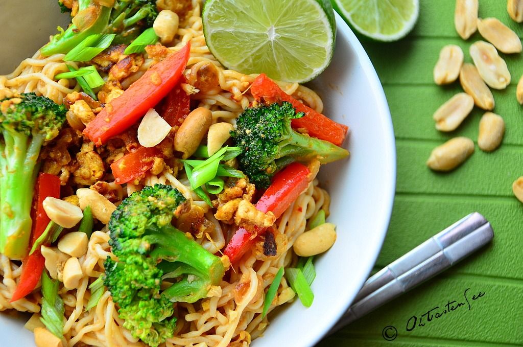 Pad Thai with Shirataki Noodles/Miracle Noodles