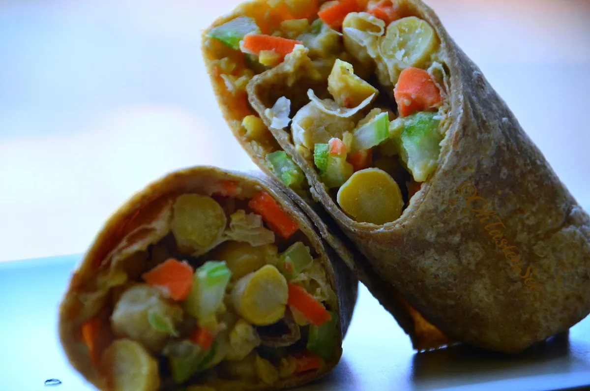 chickpea_salad_wrap3