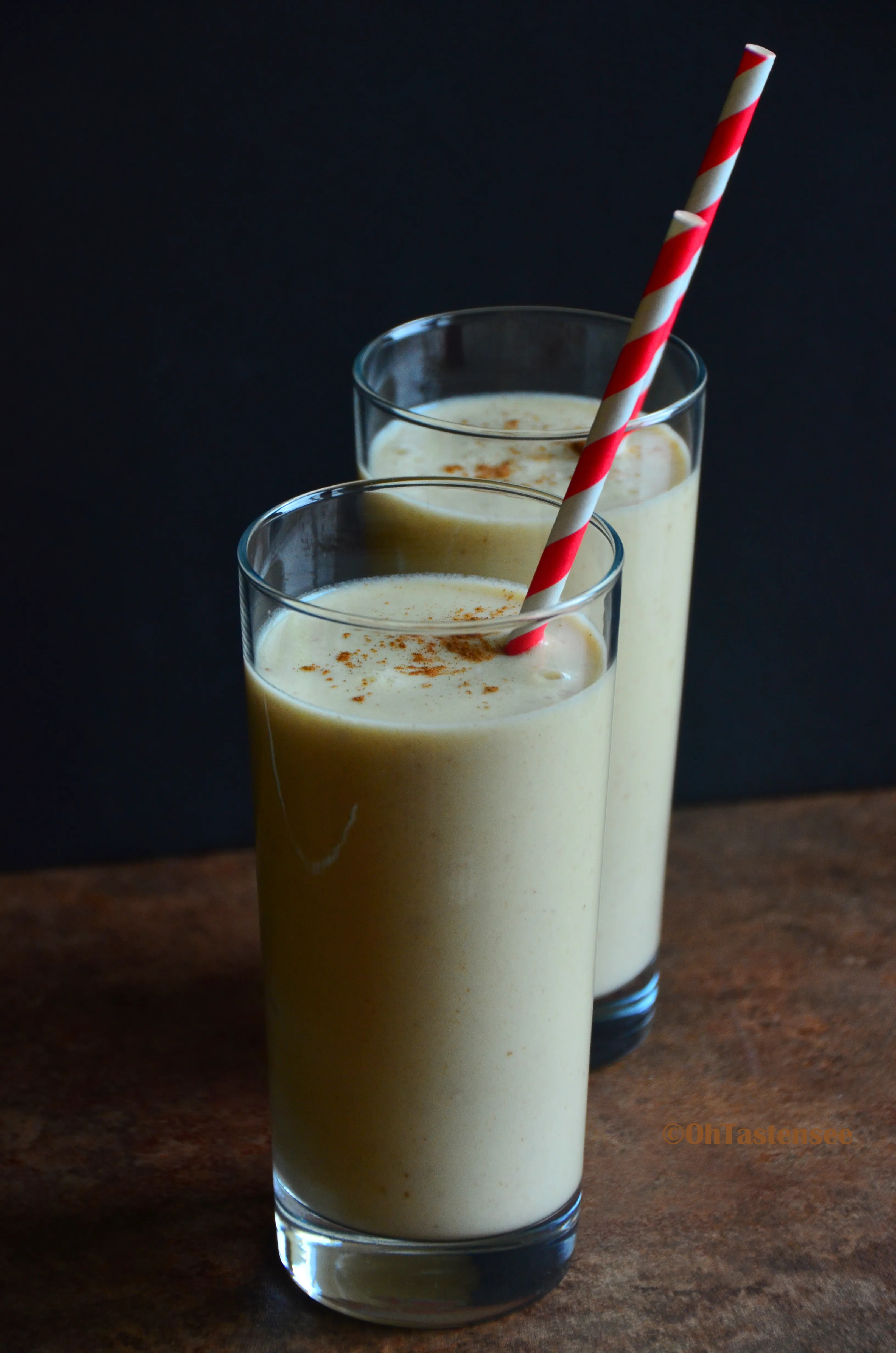 Apple Almond Date Smoothie